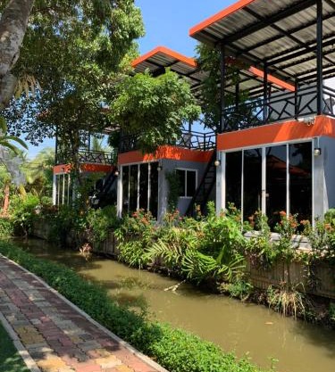 Meephawa Resort
