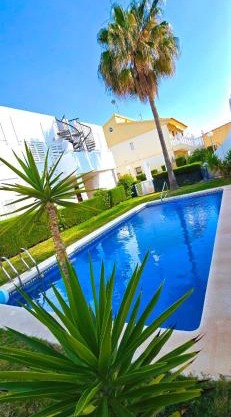 Meerblick Pool Direkt am Strand