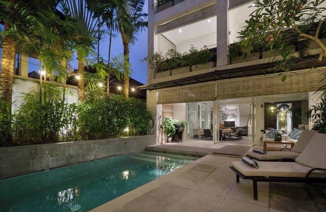Reduced Price! Central & Relaxed! Walk Everywhere