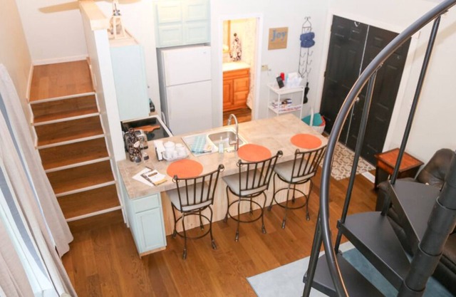 Appartement Melby Manor Loft-Private Lakeside