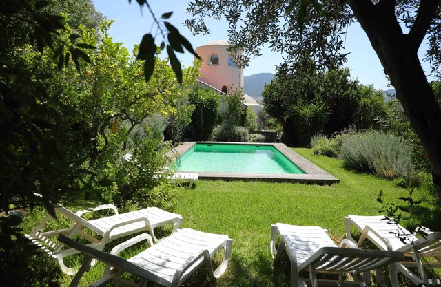 Charming 4-Bed Villa in Melegis with private pool