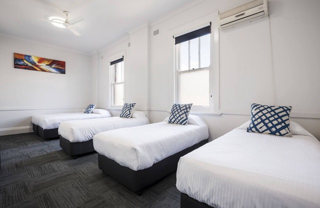 Melton Hotel