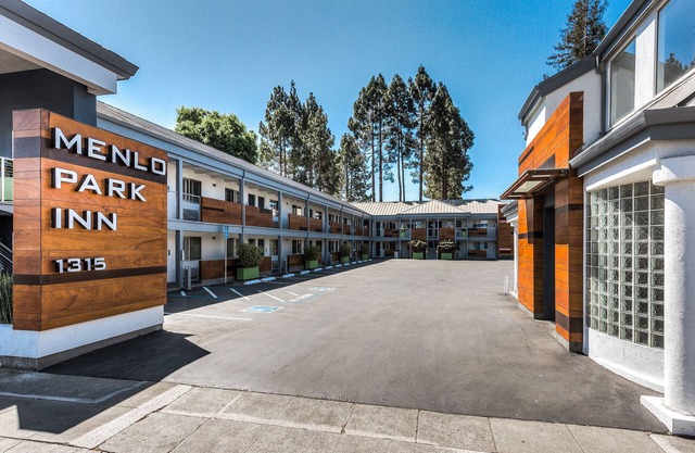 Menlo Park Inn
