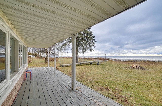 Menominee Waterfront Home w/ Private Beach Access!