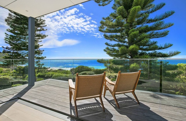 Mer Claire | ocean view luxury at Boomerang Beach