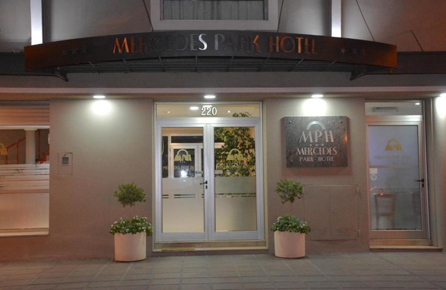 Mercedes Park Hotel