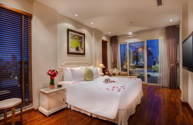 Mercury Central Hotel Hanoi