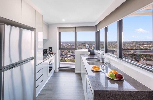 Meriton Suites Church Street, Parramatta