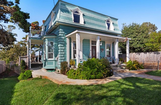 Mermaid Manor