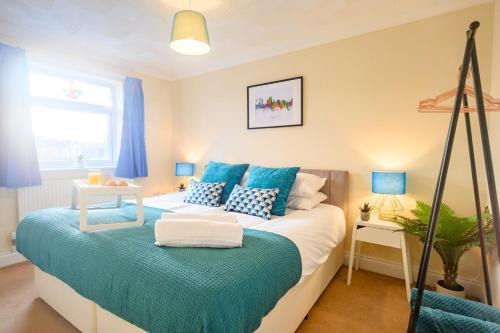Merriotts Court - Parking - WIFI