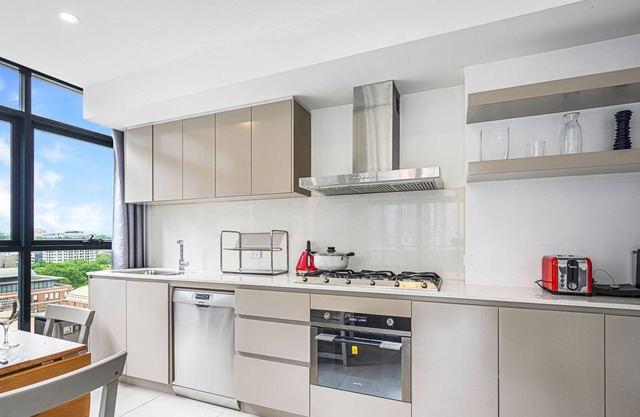 MetaWiseBnB|Sydney CBD|Chinatown|Luxe 2Bed Penthouse Bella