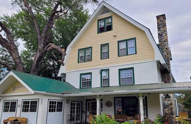 Historic 1912 Inn. Amoureusement restauré et magnifiquement entretenu