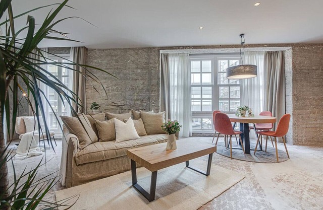 Metropolitan Boutique Apartment