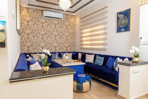 MG signature home