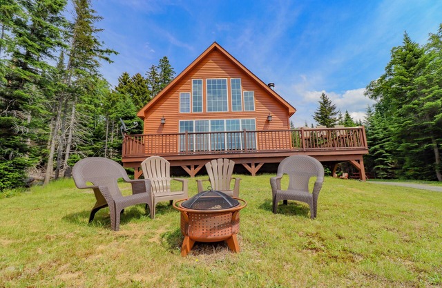 Nouvelle cabine privée avec une vue incroyable sur le lac Rangeley!