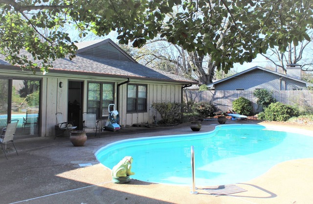 Mid-Century Get Away!