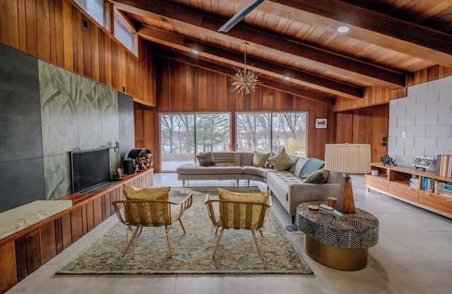 Mid-Century Haven with Private Lakes and Endless Views