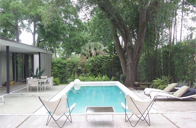 maison d'architecte moderne au milieu du siècle avec piscine chauffée!