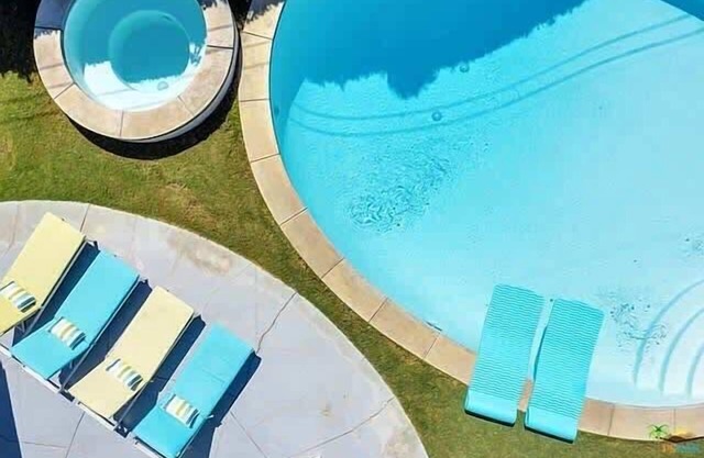 The Colony Hideaway - Pool + WiFi + Spa + Private