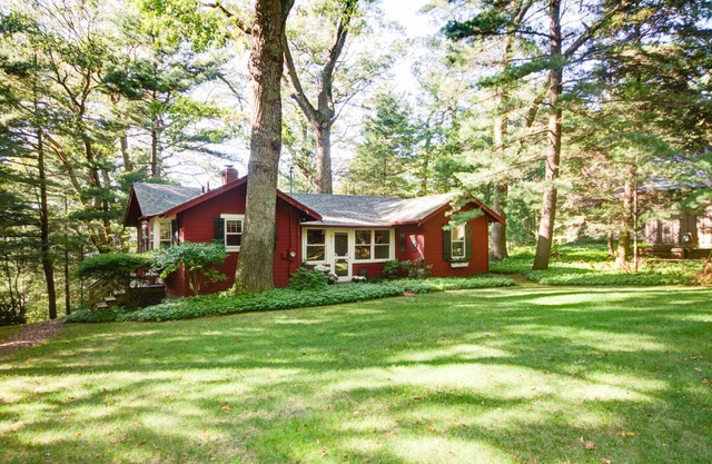 CHALET MID-OAKS avec vue sur le lac MI et accès