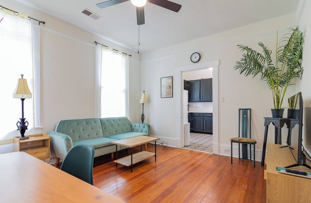 Midcentury Modern - central location to all
