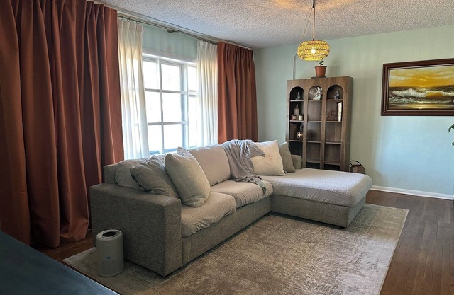 4-bedroom house in delightful Norfolk with AC, WiFi, fitness room