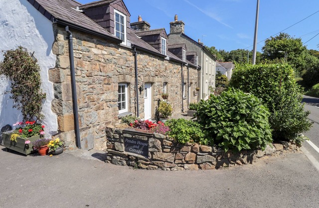 Middle Cottage, NEWPORT, PEMBROKESHIRE