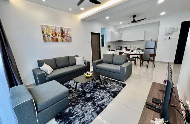 Middle Town Breezy Stay {Novo8} 4pax-Wifi