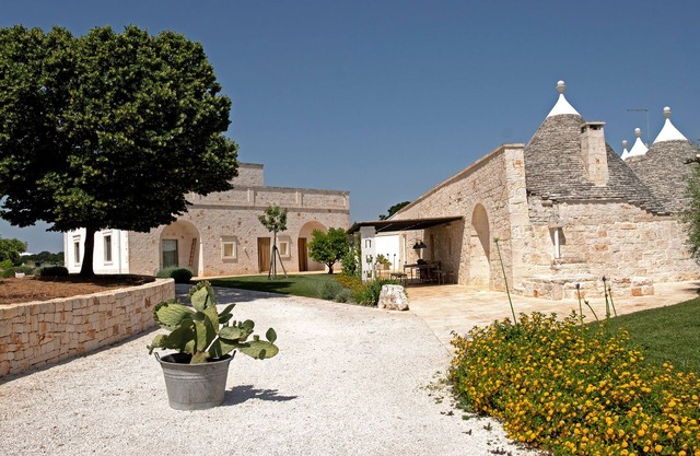 Trulli milieu, vieille maison en pierre dans un lieu de tranquillité absolue