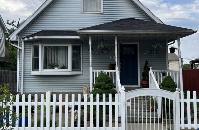 Midtown - Detroit Full House