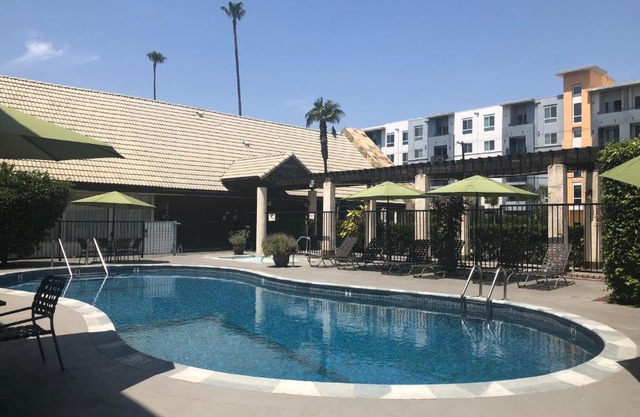Mikado Hotel