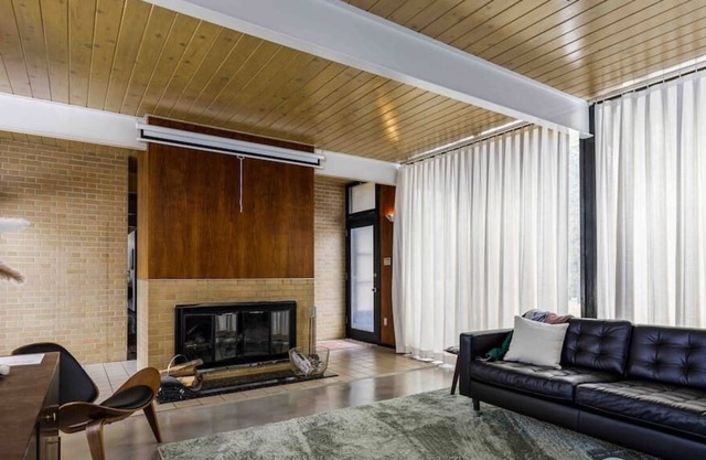 Millcreek · Mid-Century Mod 3bd w hot tub, Mt. views, and yard