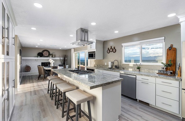Millcreek Villa: Scenic Fun & Games Getaway!