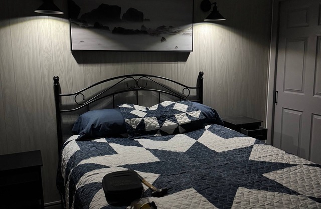 Miller Suites 2-bdrm 2.5 bath in the heart of Vernal. For a couple or family.