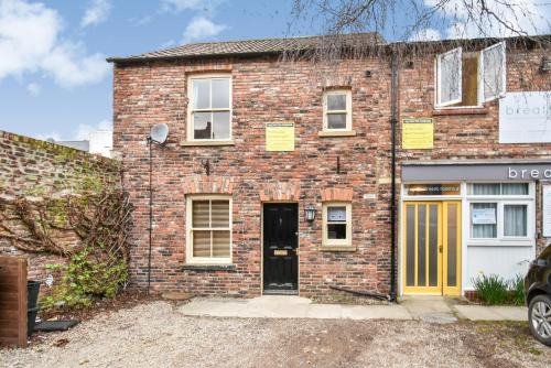 Millers Cottage with Free Allocated Parking
