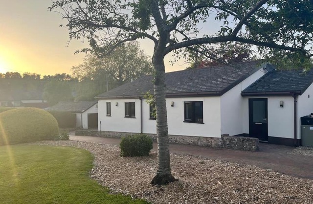 Millhayes Lodge