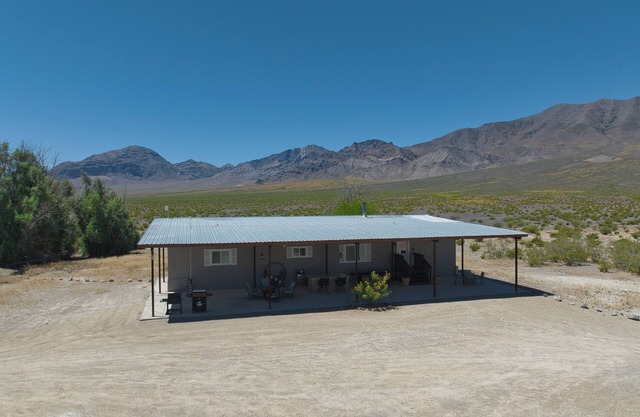 Million Dollar View close to Death Valley and remote for Perfect Stargazing