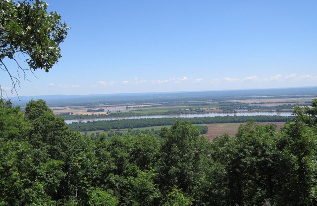 Vue d'un million de dollars surplombant la rivière Arkansas