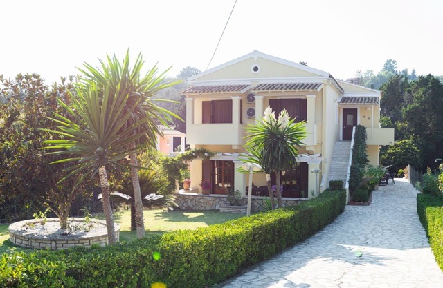 Miltiadis Deluxe Apartment