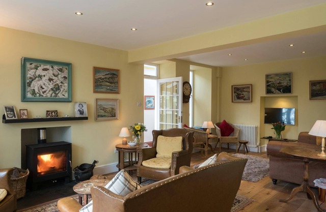 Min y Mor, Newport - Cinq Chambres Gîte, Couchages 10