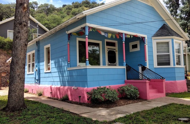 Minerva's Rest est une vieille maison Bisbee magnifiquement restaurée