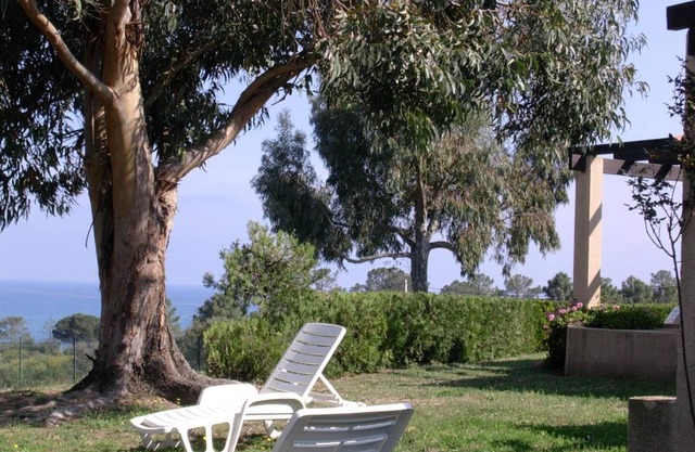 Mini-villa "01 - Arbutus". 4-5 pers. SOLENZARA
