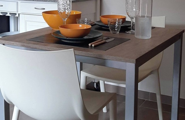 Mini-Villa Cap-Corse 5 min beach, pool, garden. Tranquility. Ideal for a couple.