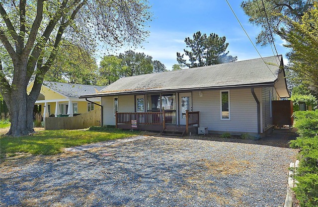 OFFRE MAINTENANT MINIWEEKS / LINGE INCLUS! 1. 5 BLOCS POUR LA PLAGE / WIFI / GRIL / LAVEUSE ET SÉCHEUSE Ce chalet de 3 BR, 2 BA est niché dans Rehoboth populaire par la mer.