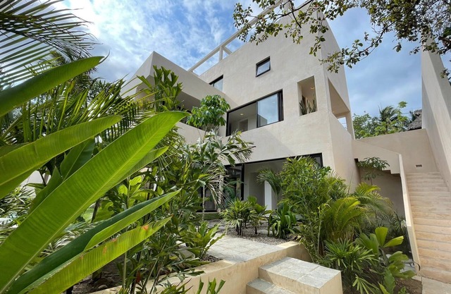 Minimalist San Pancho Villa