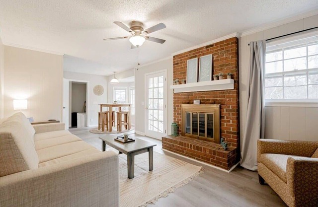 Mins to Lake Murray & Downtown - Restful Ranch