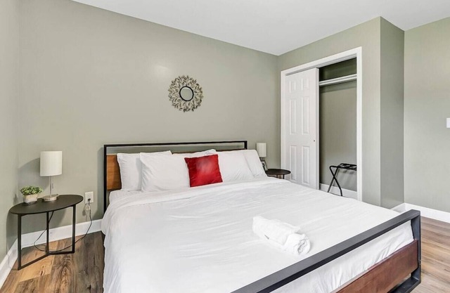 Mins to Mins to Downtown & Arsenal-Pool- Huntsville Oasis