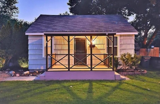 "Minty Fresh Cozy Cottage" Boise Bench Home Near Downtown BSU