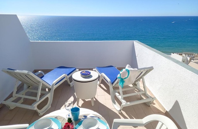 Mira Atlântico 13- Terraço Com Vista Mar e Cidade, Wifi, 80mt Praia