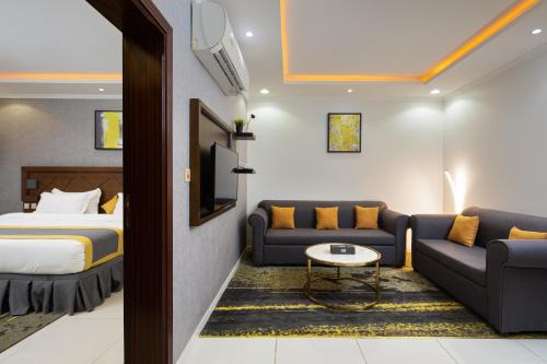 Mirada Purple Al Waha - Serviced Apartments